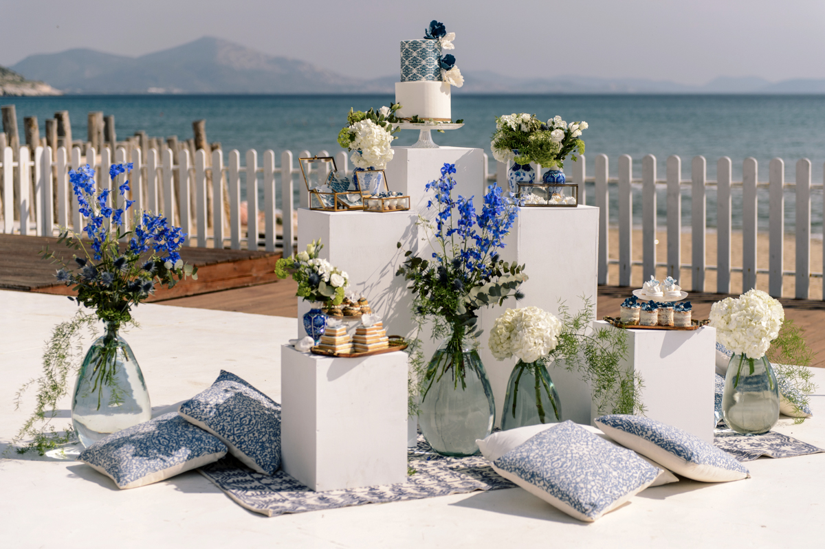 //tsveta-christou.com/wp-content/uploads/2020/01/Whimsical-Wedding-Inspiration-in-Blue-Hues-17-3-1.jpg